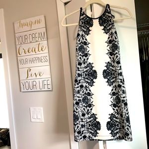 ❌SOLD❌ Form fitting sleeveless dress